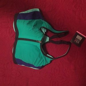Victoria secret Knockout front close sport bra